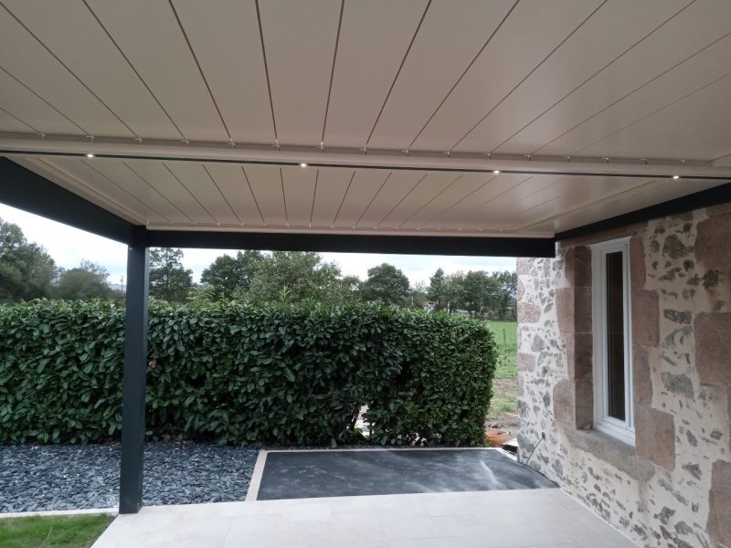 pergola-bioclimatique-fermee-id2b-paysage